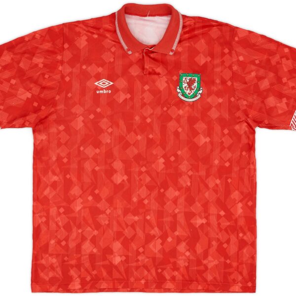 Wales Home 1990